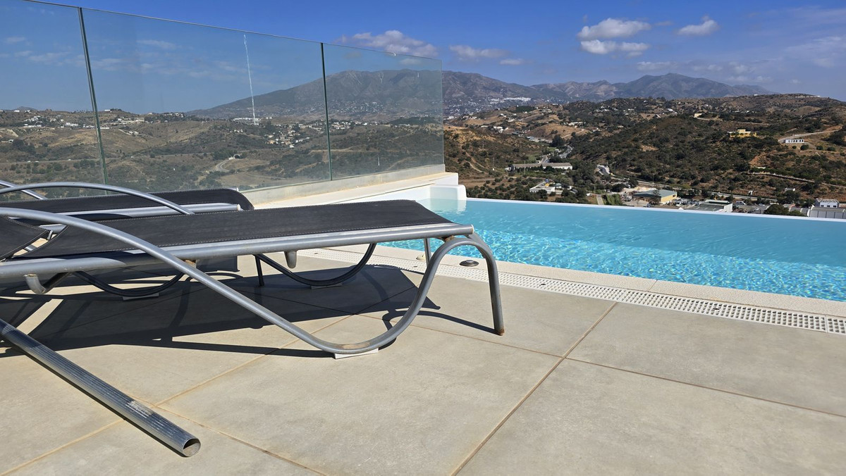 4 Bed Apartment for sale in La Cala De Mijas Costa Del Sol, Málaga, Spain
