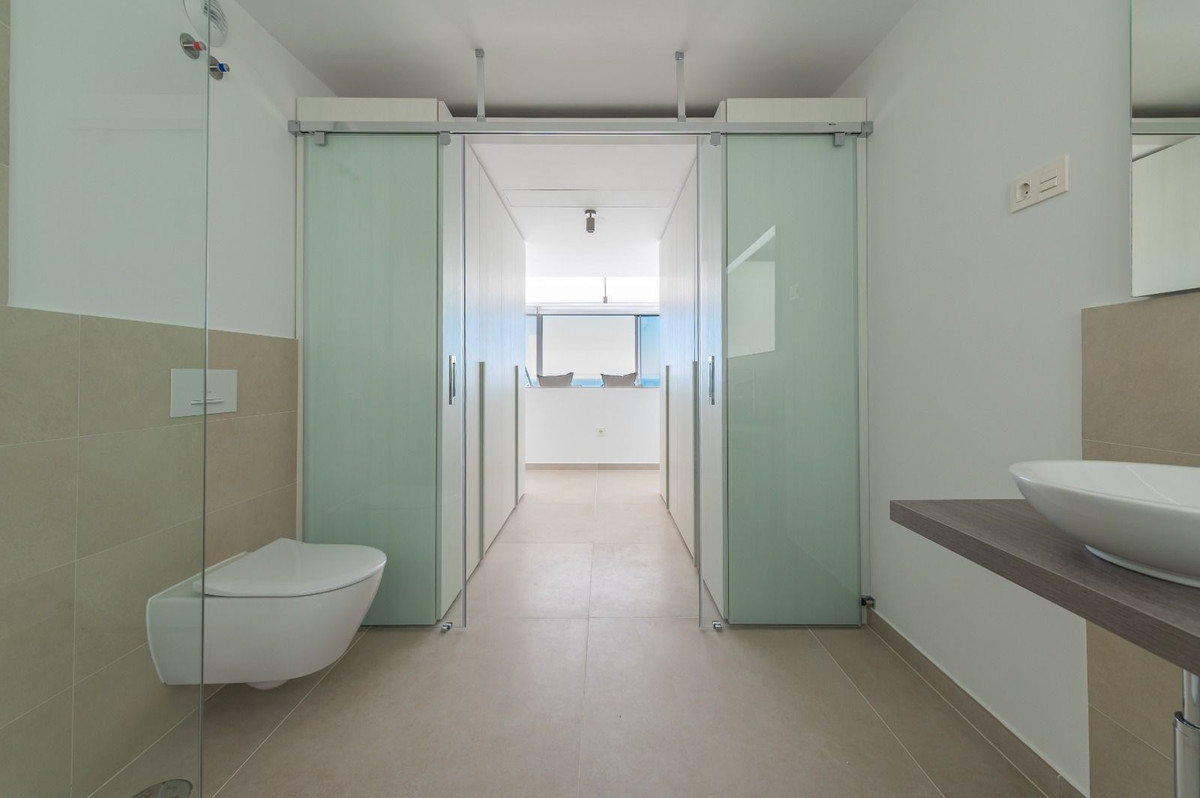 3 Bed Apartment for sale in Higueron Costa Del Sol, Málaga, Spain