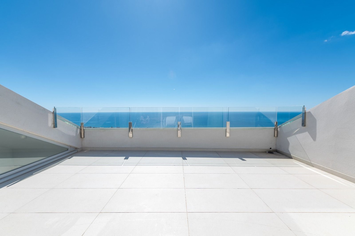 3 Bed Apartment for sale in Higueron Costa Del Sol, Málaga, Spain