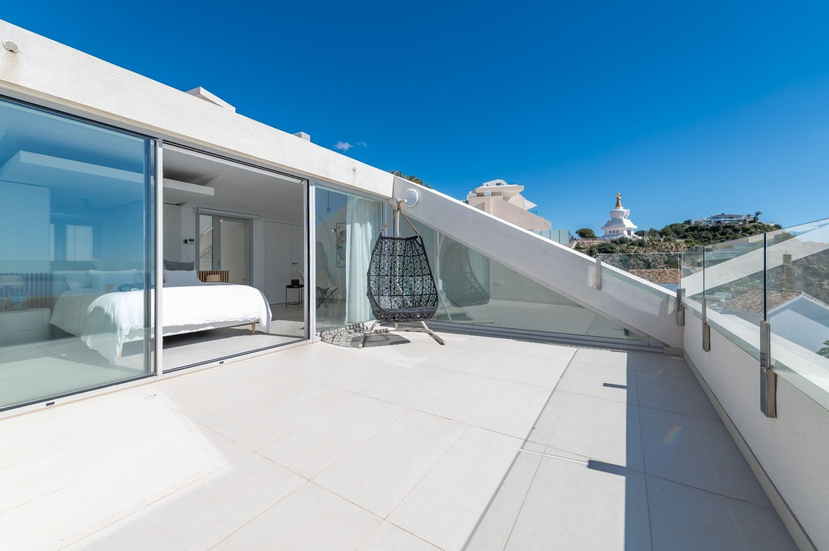3 Bed Apartment for sale in Higueron Costa Del Sol, Málaga, Spain