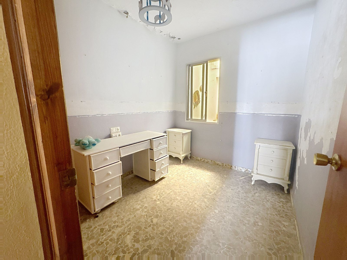 5 Bed Townhouse for sale in Estepona Costa Del Sol, Málaga, Spain