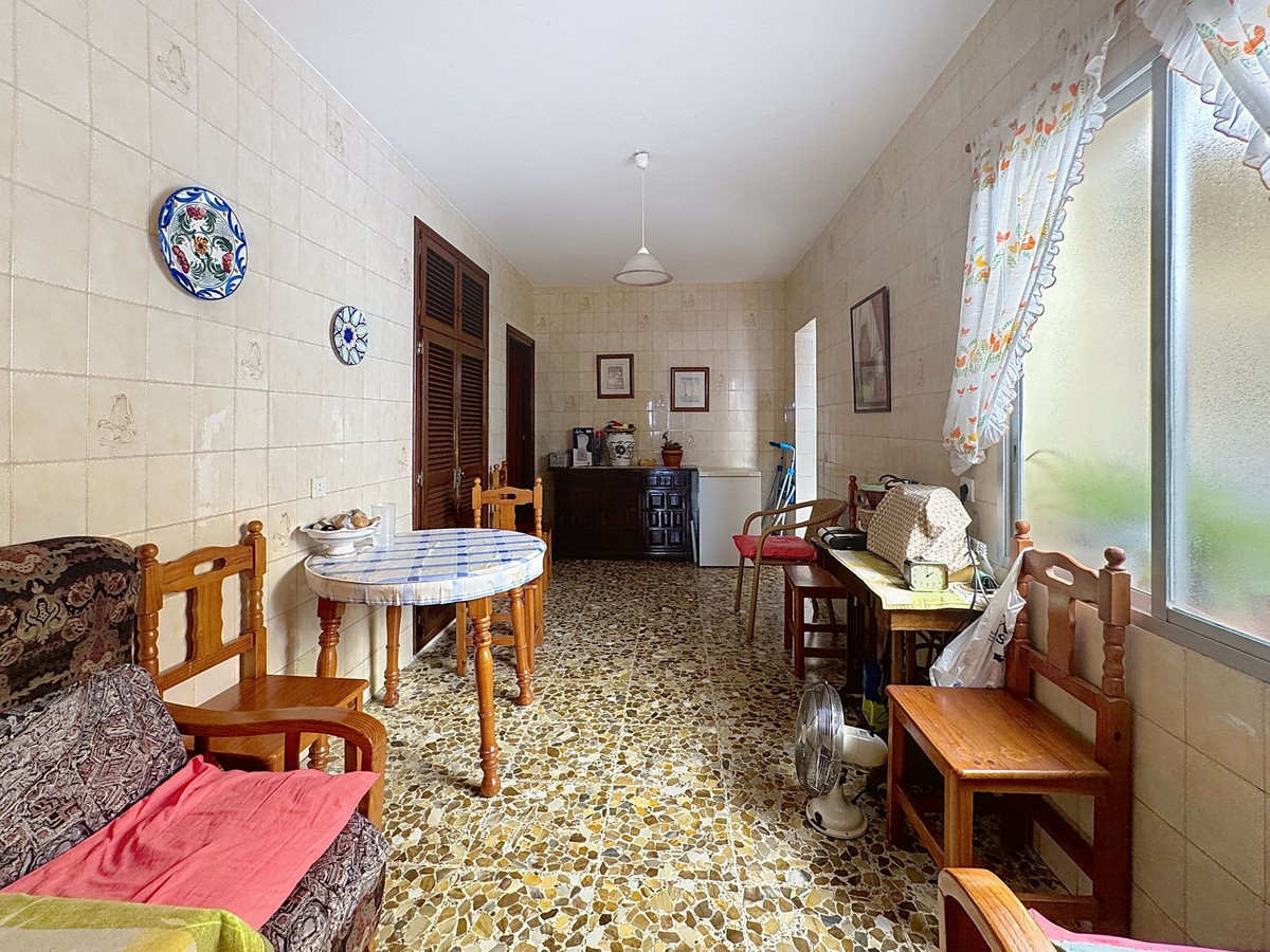 5 Bed Townhouse for sale in Estepona Costa Del Sol, Málaga, Spain