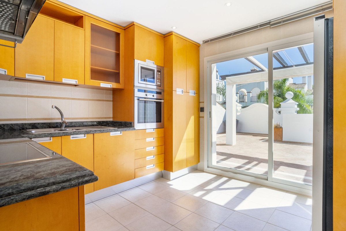 2 Bed Apartment for sale in Marbella Costa Del Sol, Málaga, Spain
