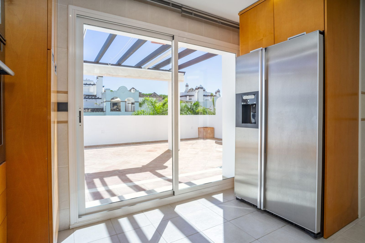 2 Bed Apartment for sale in Marbella Costa Del Sol, Málaga, Spain
