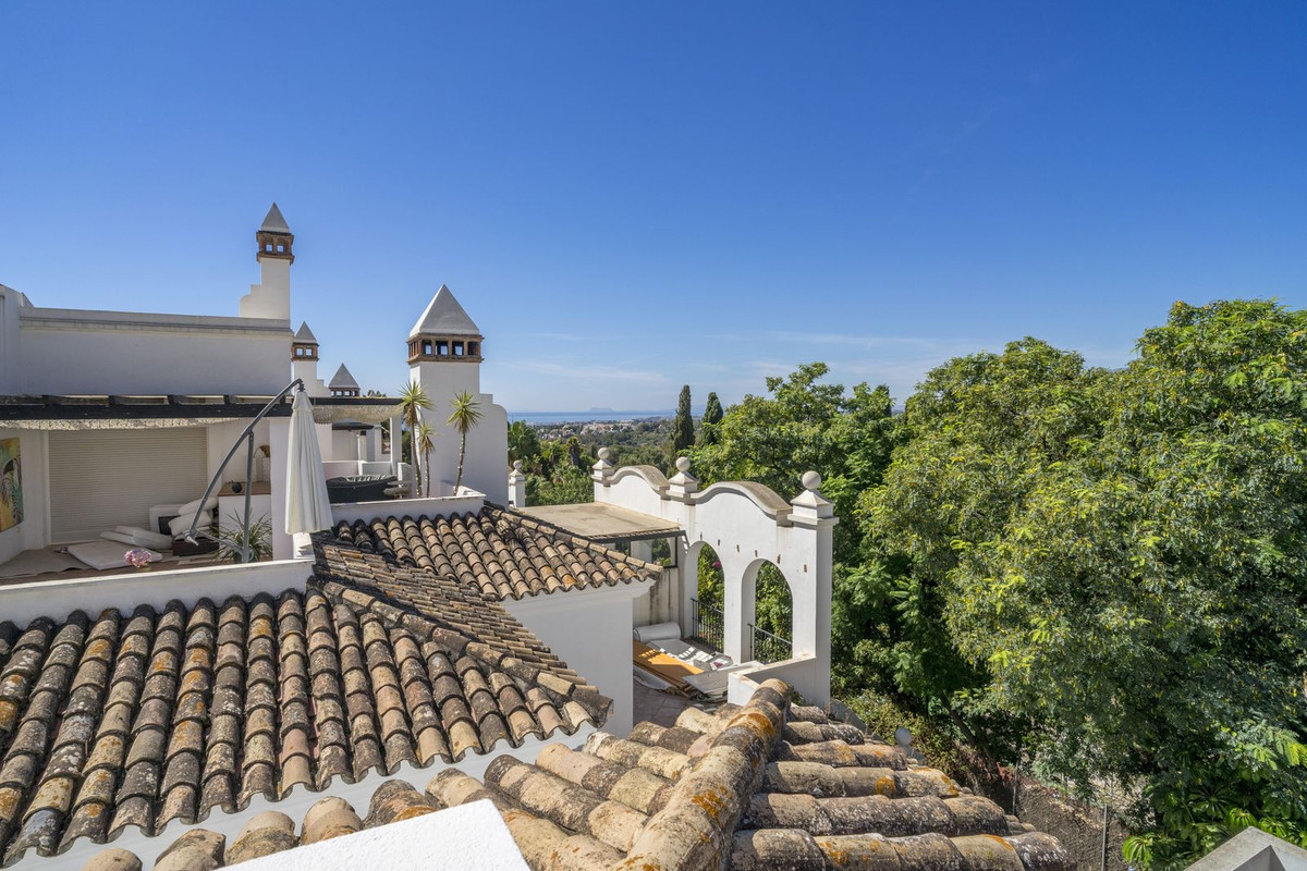 2 Bed Apartment for sale in Marbella Costa Del Sol, Málaga, Spain