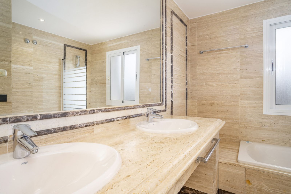 2 Bed Apartment for sale in Marbella Costa Del Sol, Málaga, Spain