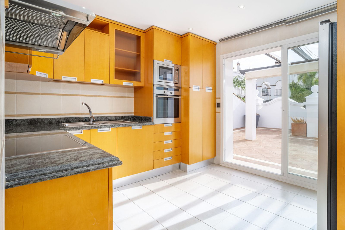2 Bed Apartment for sale in Marbella Costa Del Sol, Málaga, Spain