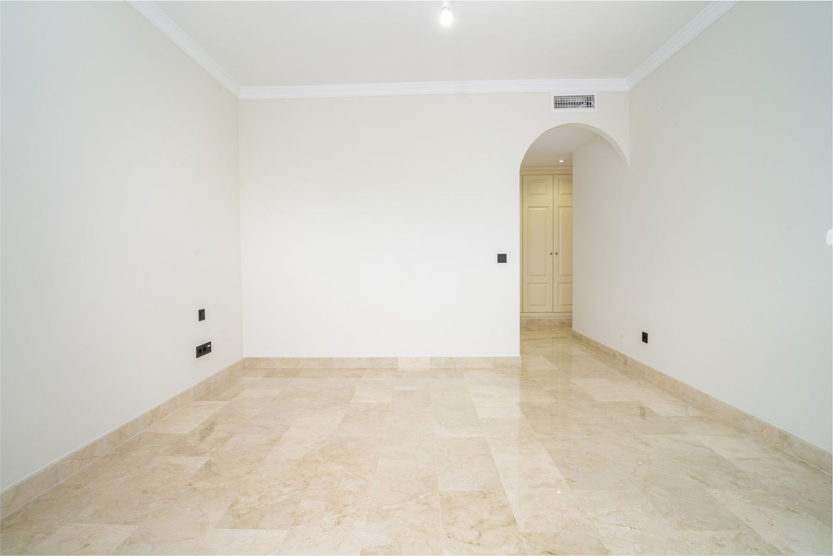 2 Bed Apartment for sale in Marbella Costa Del Sol, Málaga, Spain
