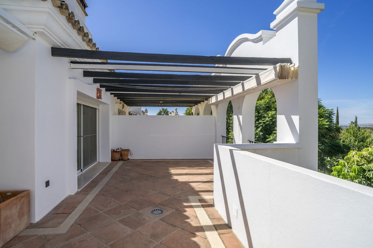 2 Bed Apartment for sale in Marbella Costa Del Sol, Málaga, Spain