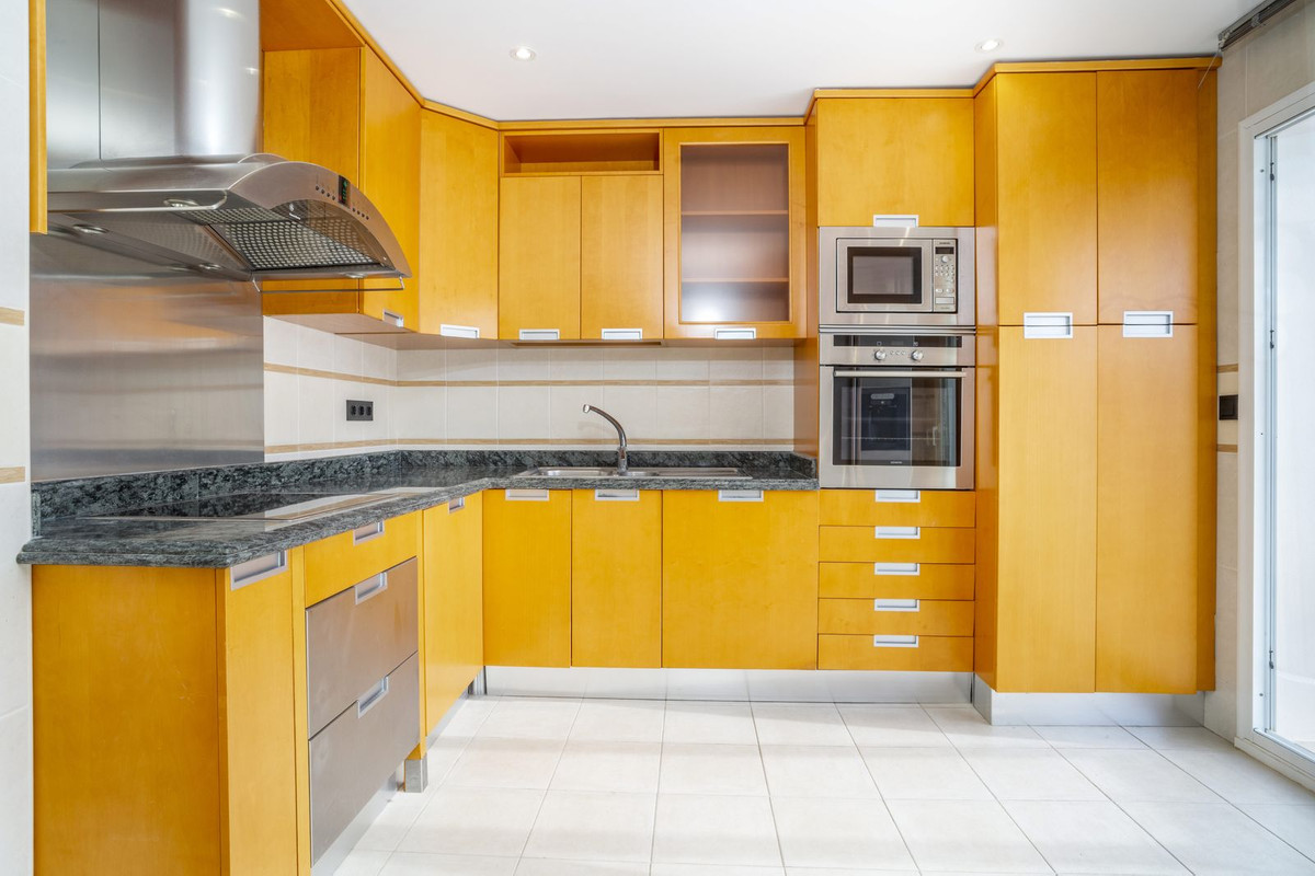 2 Bed Apartment for sale in Marbella Costa Del Sol, Málaga, Spain