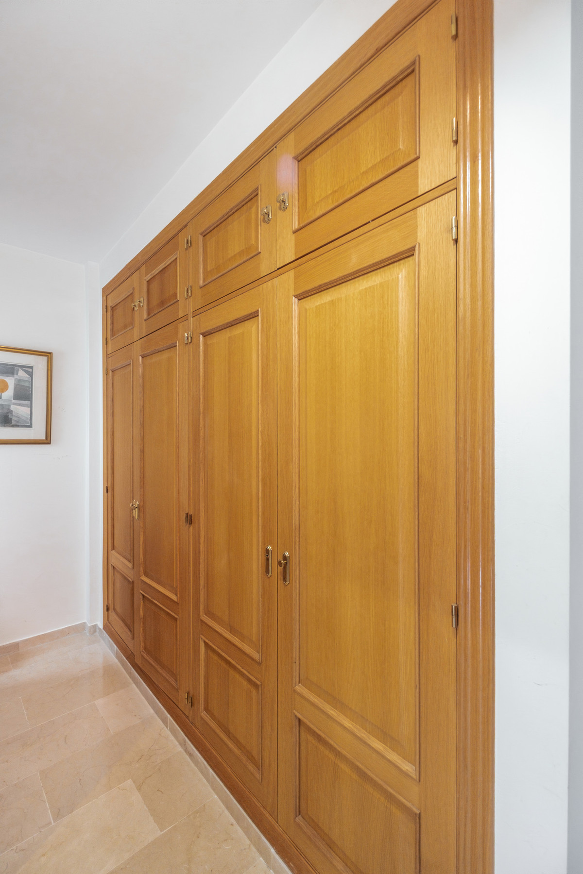 3 Bed Apartment for sale in The Golden Mile Costa Del Sol, Málaga, Spain