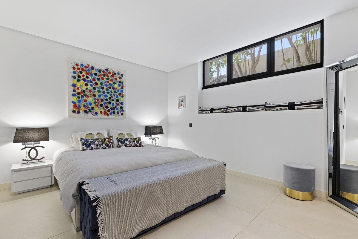 6 Bed Townhouse for sale in San Pedro De Alcántara Costa Del Sol, Málaga, Spain