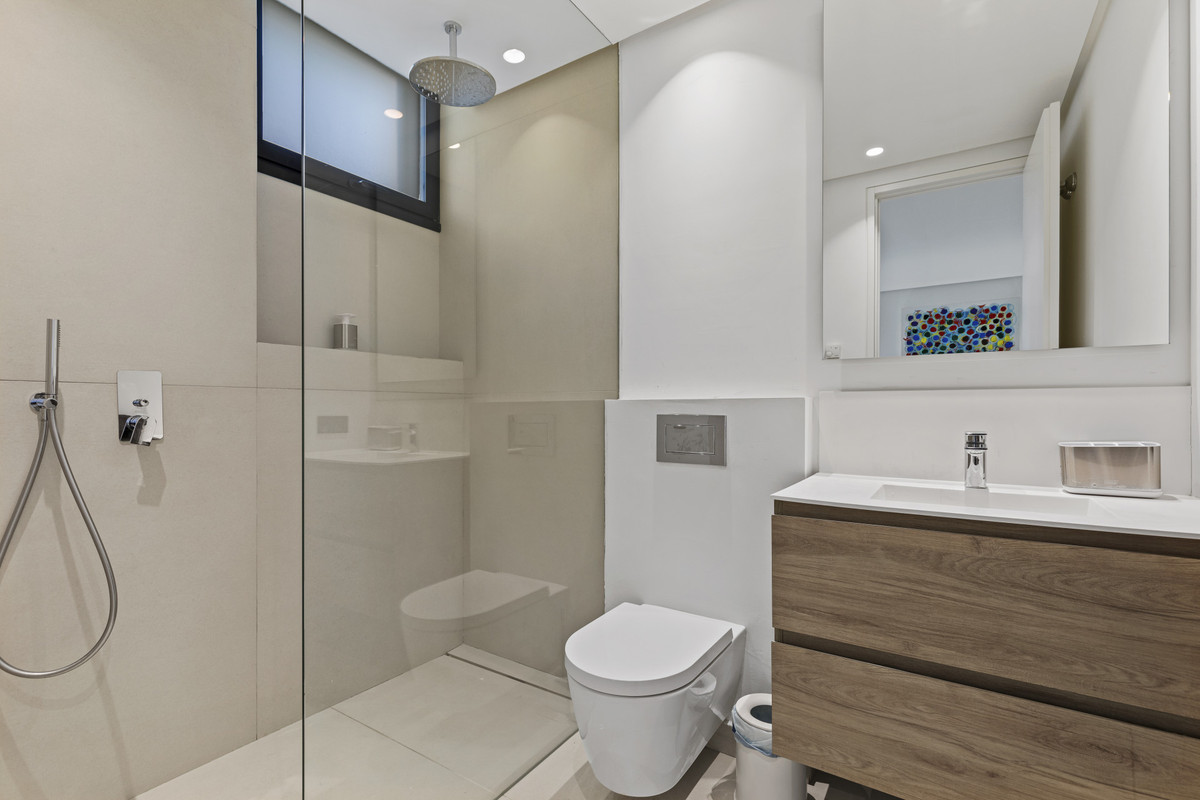 6 Bed Townhouse for sale in San Pedro De Alcántara Costa Del Sol, Málaga, Spain