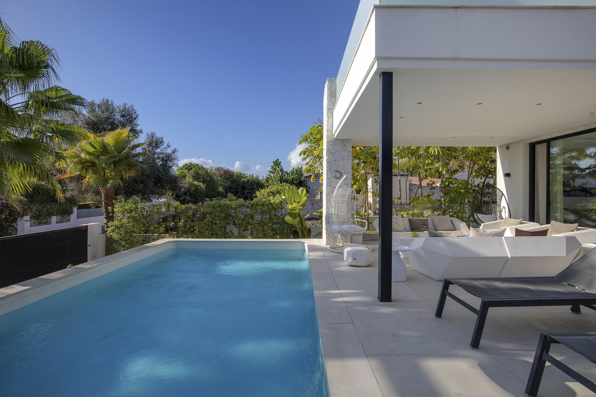 6 Bed Townhouse for sale in San Pedro De Alcántara Costa Del Sol, Málaga, Spain