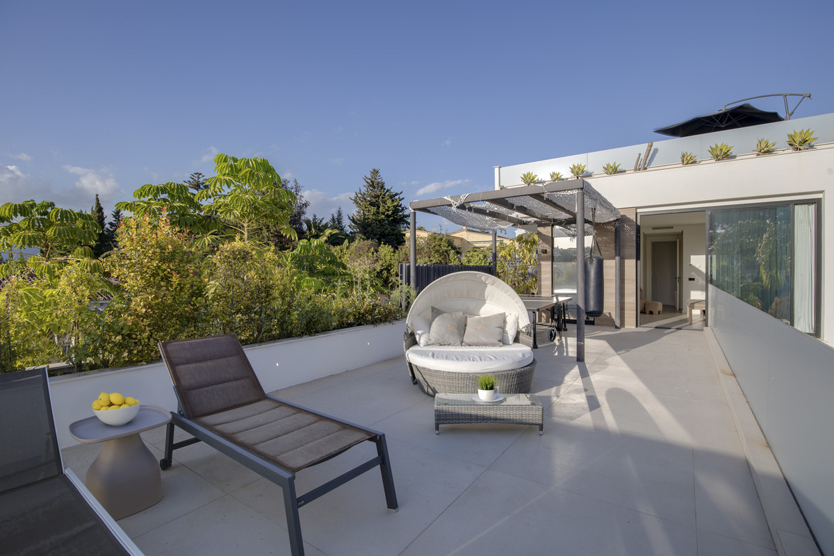 6 Bed Townhouse for sale in San Pedro De Alcántara Costa Del Sol, Málaga, Spain
