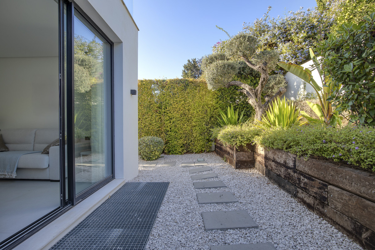 6 Bed Townhouse for sale in San Pedro De Alcántara Costa Del Sol, Málaga, Spain