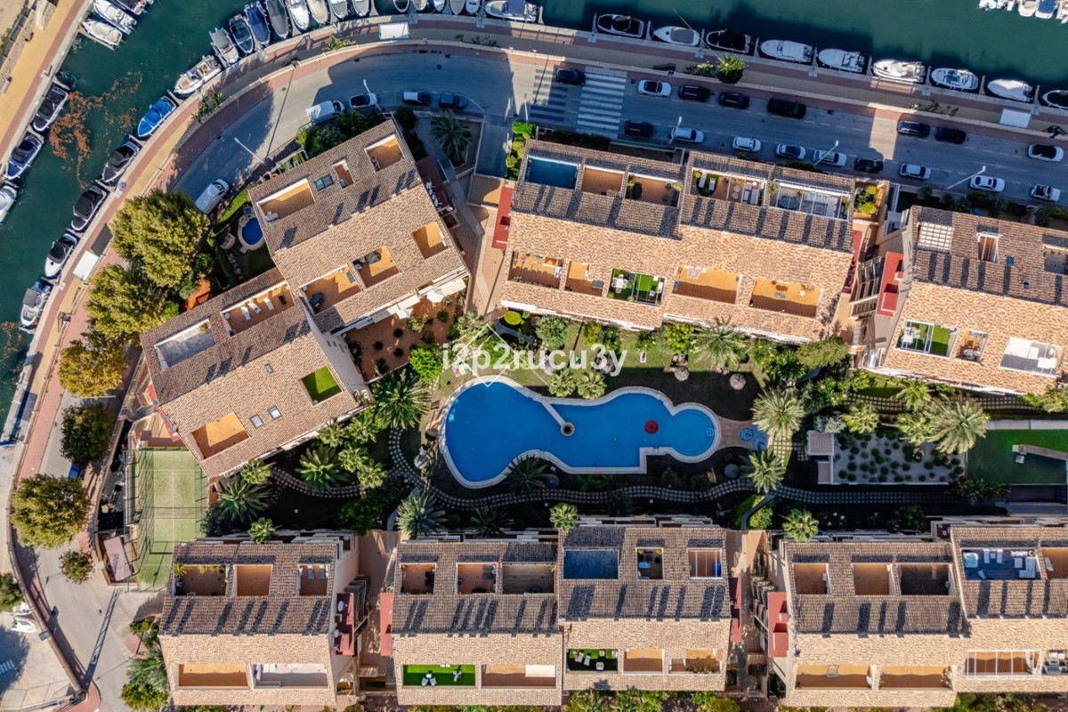 Se vende Apartamento Planta Baja de 4 dormitorios en Costa Blanca, Alicante, España