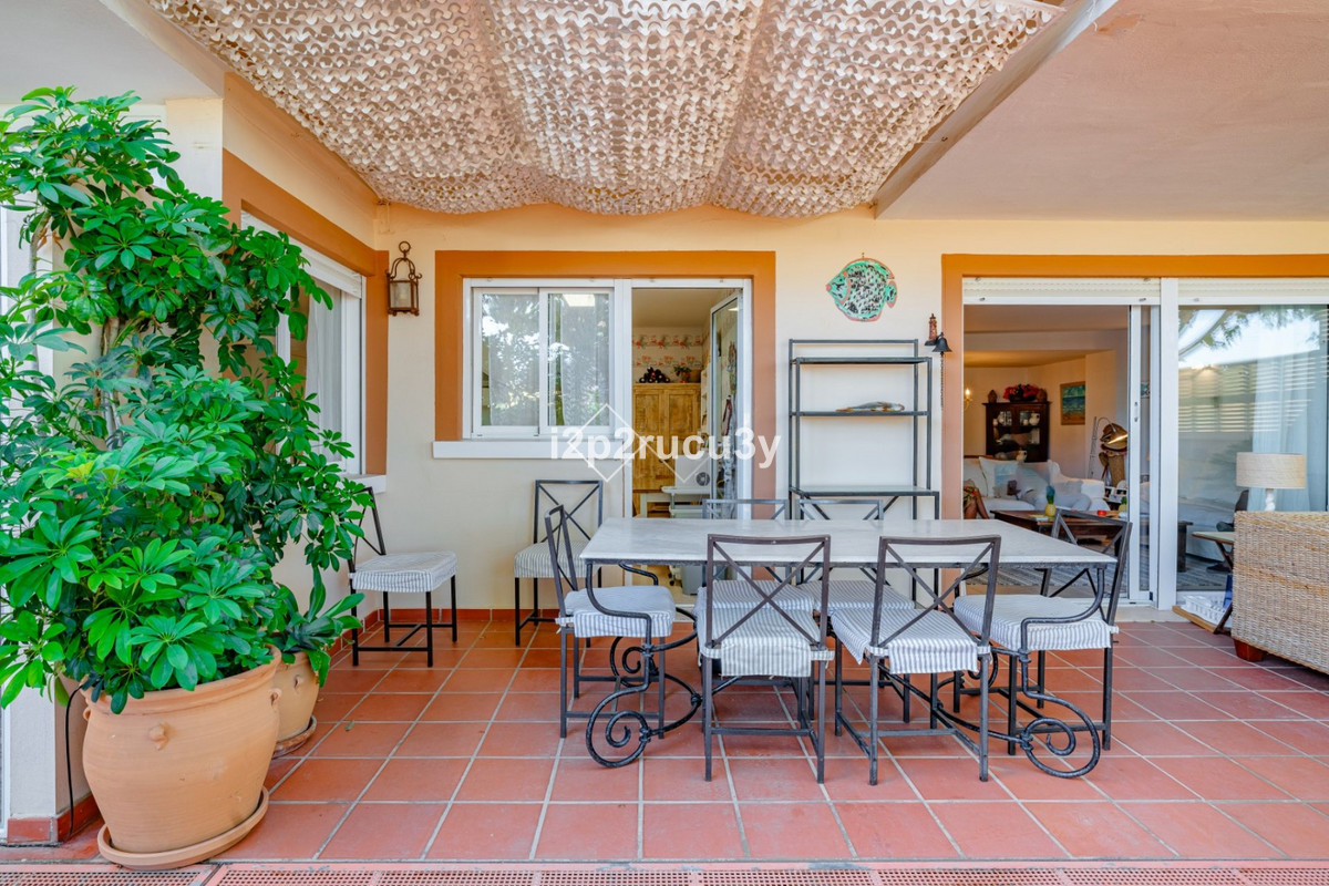 Se vende Apartamento Planta Baja de 4 dormitorios en Costa Blanca, Alicante, España