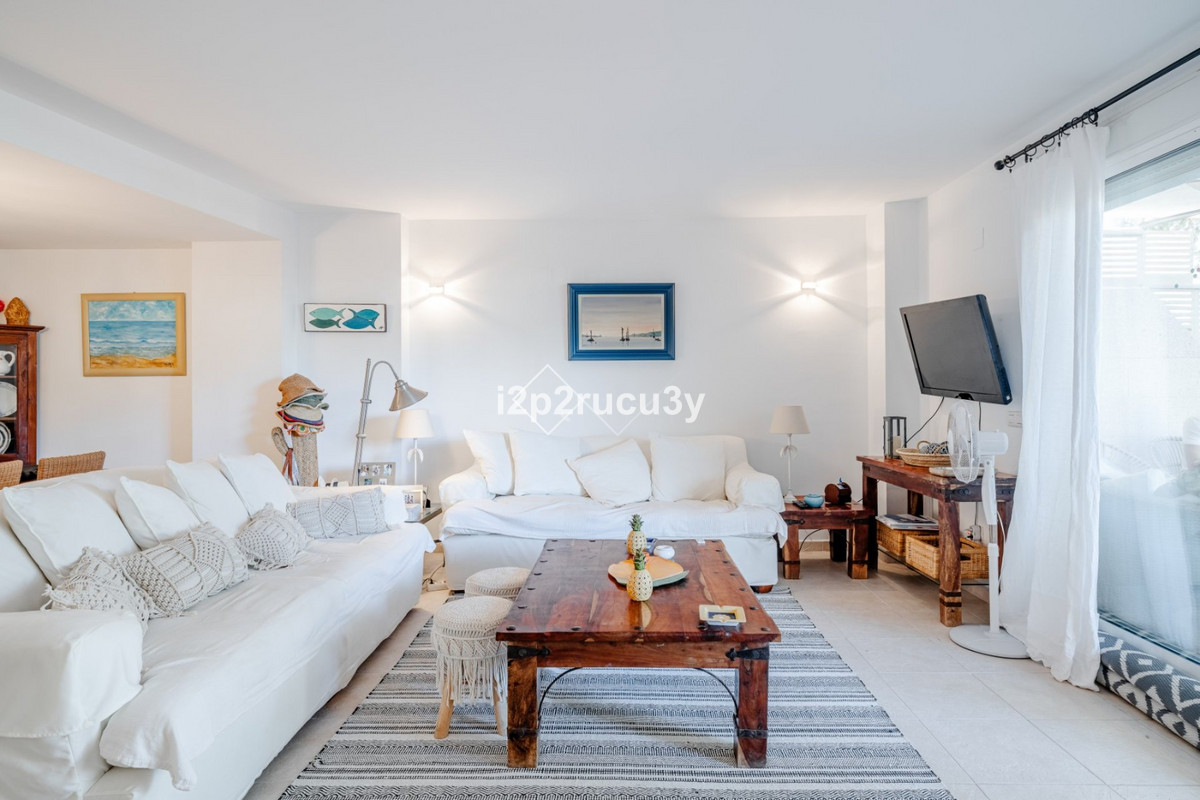 Se vende Apartamento Planta Baja de 4 dormitorios en Costa Blanca, Alicante, España