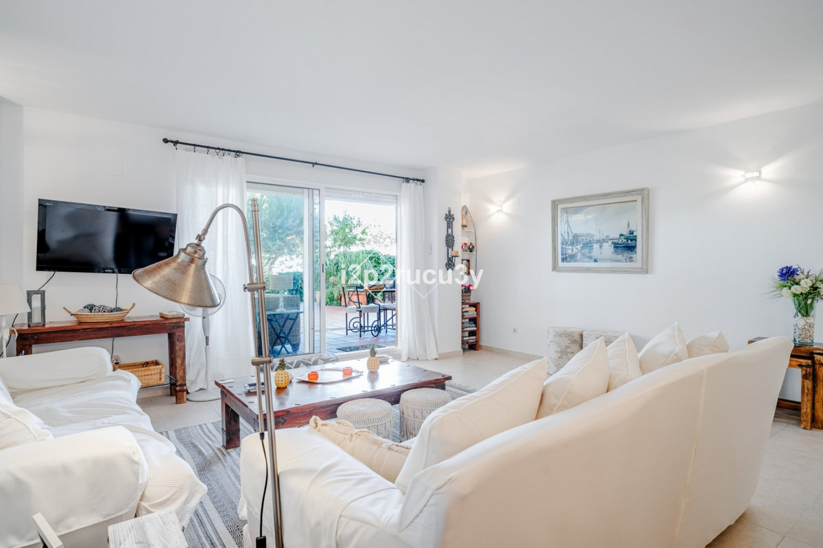 Se vende Apartamento Planta Baja de 4 dormitorios en Costa Blanca, Alicante, España