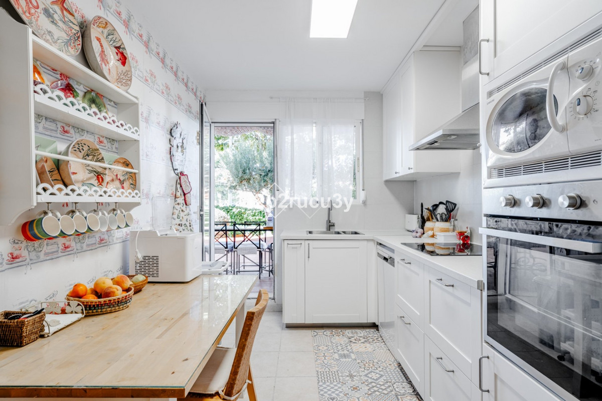 Se vende Apartamento Planta Baja de 4 dormitorios en Costa Blanca, Alicante, España