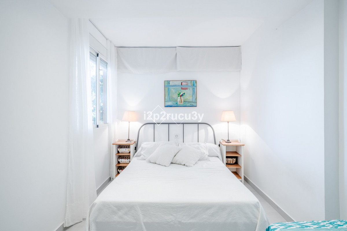 Se vende Apartamento Planta Baja de 4 dormitorios en Costa Blanca, Alicante, España