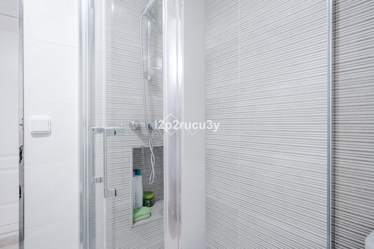Se vende Apartamento Planta Baja de 4 dormitorios en Costa Blanca, Alicante, España
