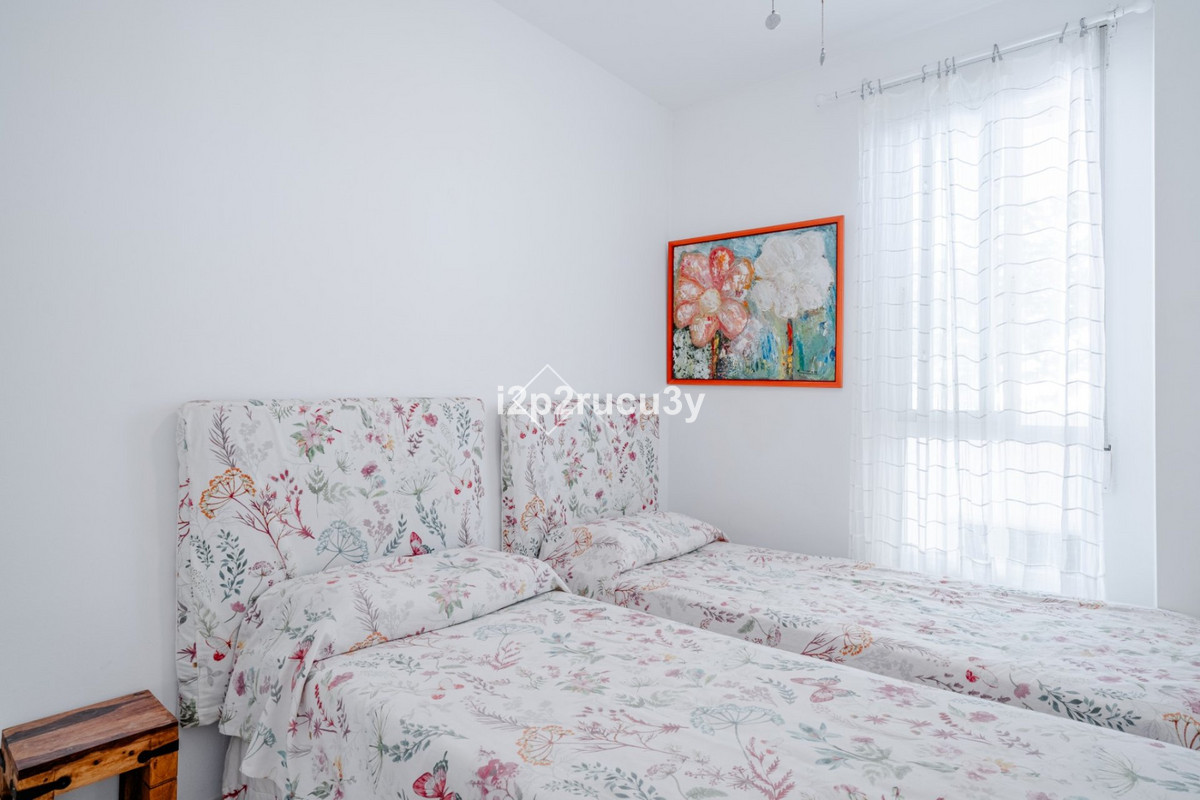 Se vende Apartamento Planta Baja de 4 dormitorios en Costa Blanca, Alicante, España