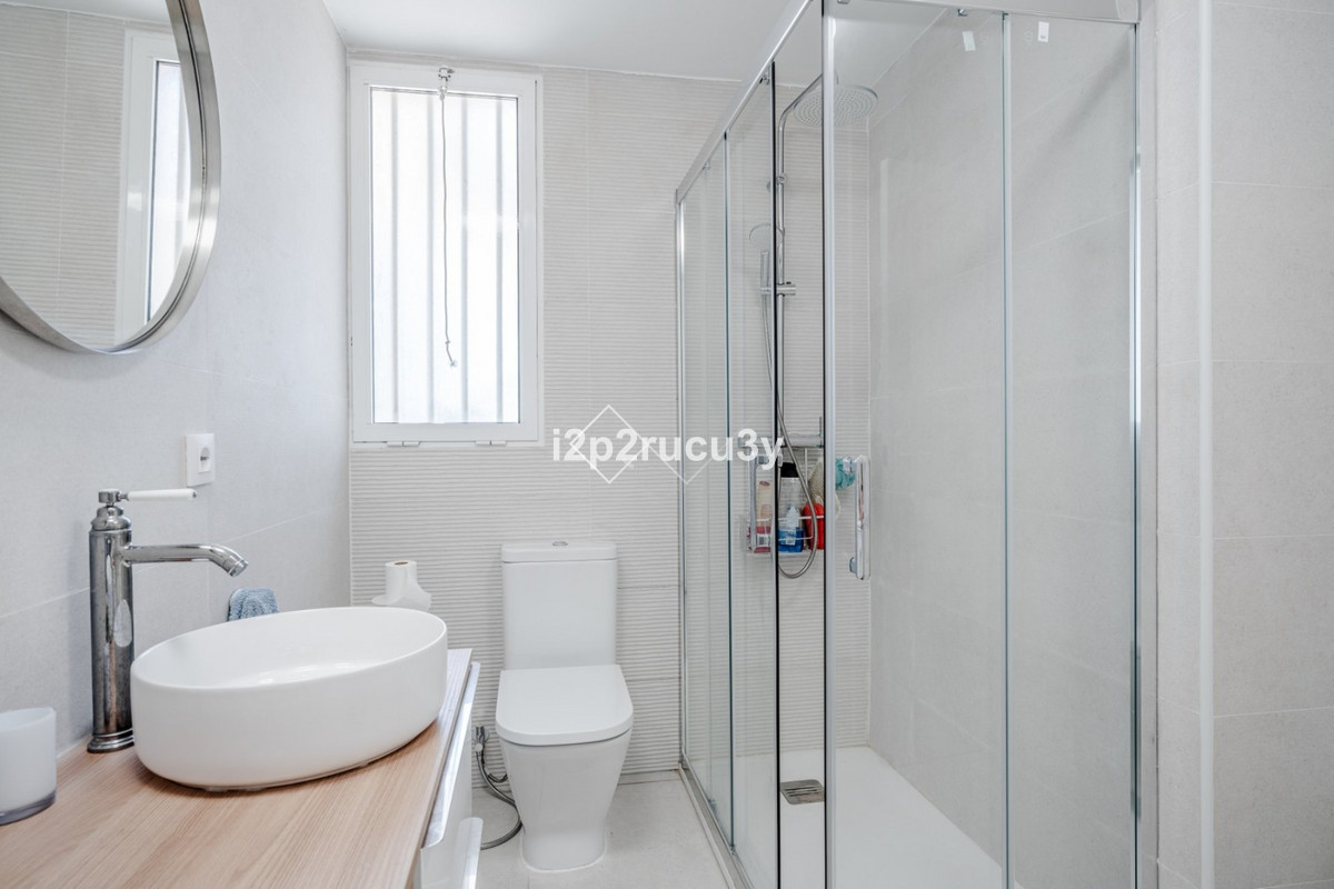 Se vende Apartamento Planta Baja de 4 dormitorios en Costa Blanca, Alicante, España
