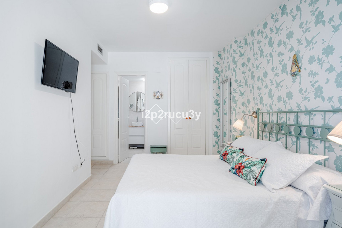 Se vende Apartamento Planta Baja de 4 dormitorios en Costa Blanca, Alicante, España