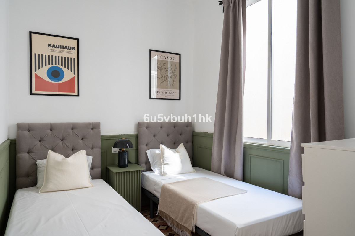 Se vende Apartamento Planta Media de 2 dormitorios en Málaga Ciudad, Málaga, España