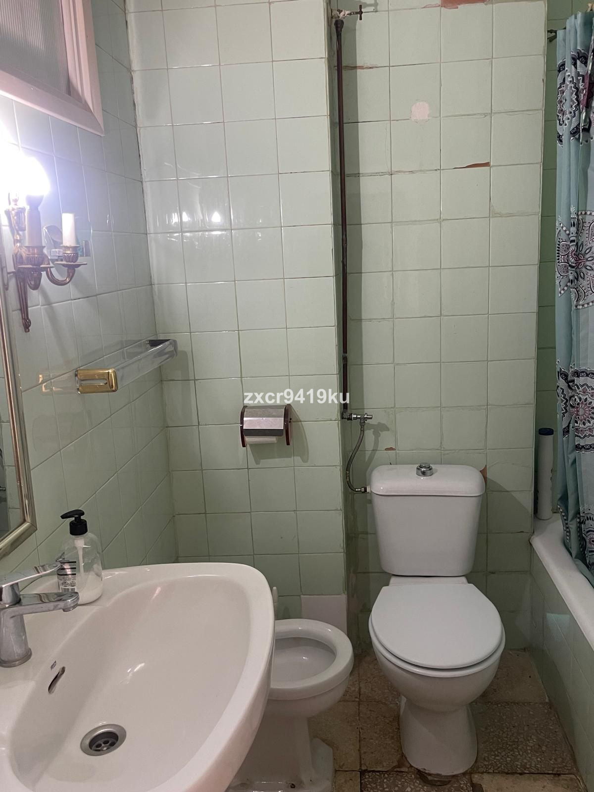 Se vende Apartamento Planta Media de 3 dormitorios en Costa Del Sol, Málaga, España