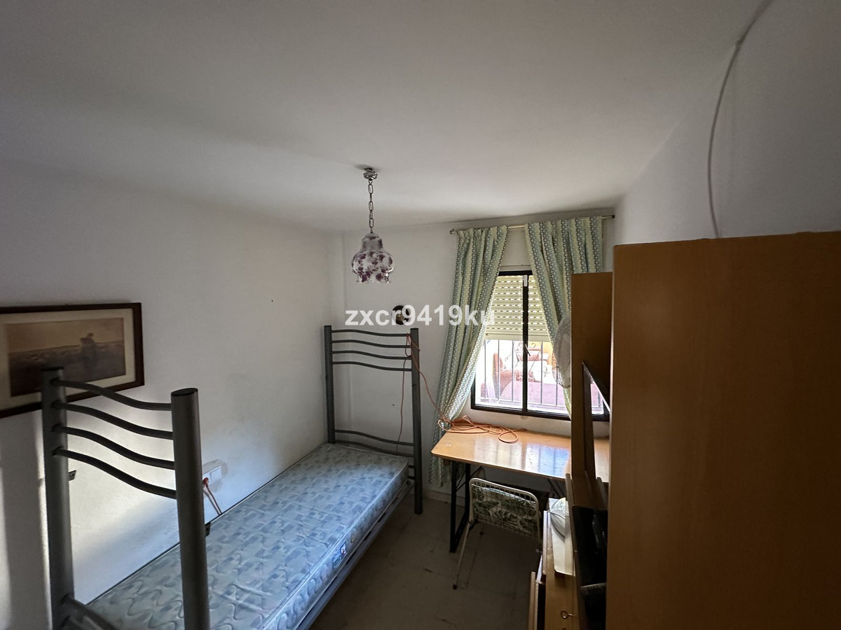 Se vende Apartamento Planta Media de 3 dormitorios en Costa Del Sol, Málaga, España