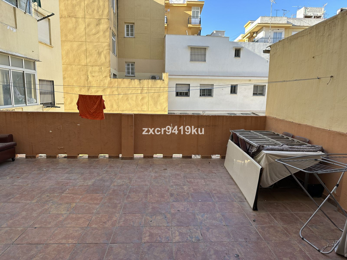 Se vende Apartamento Planta Media de 3 dormitorios en Costa Del Sol, Málaga, España