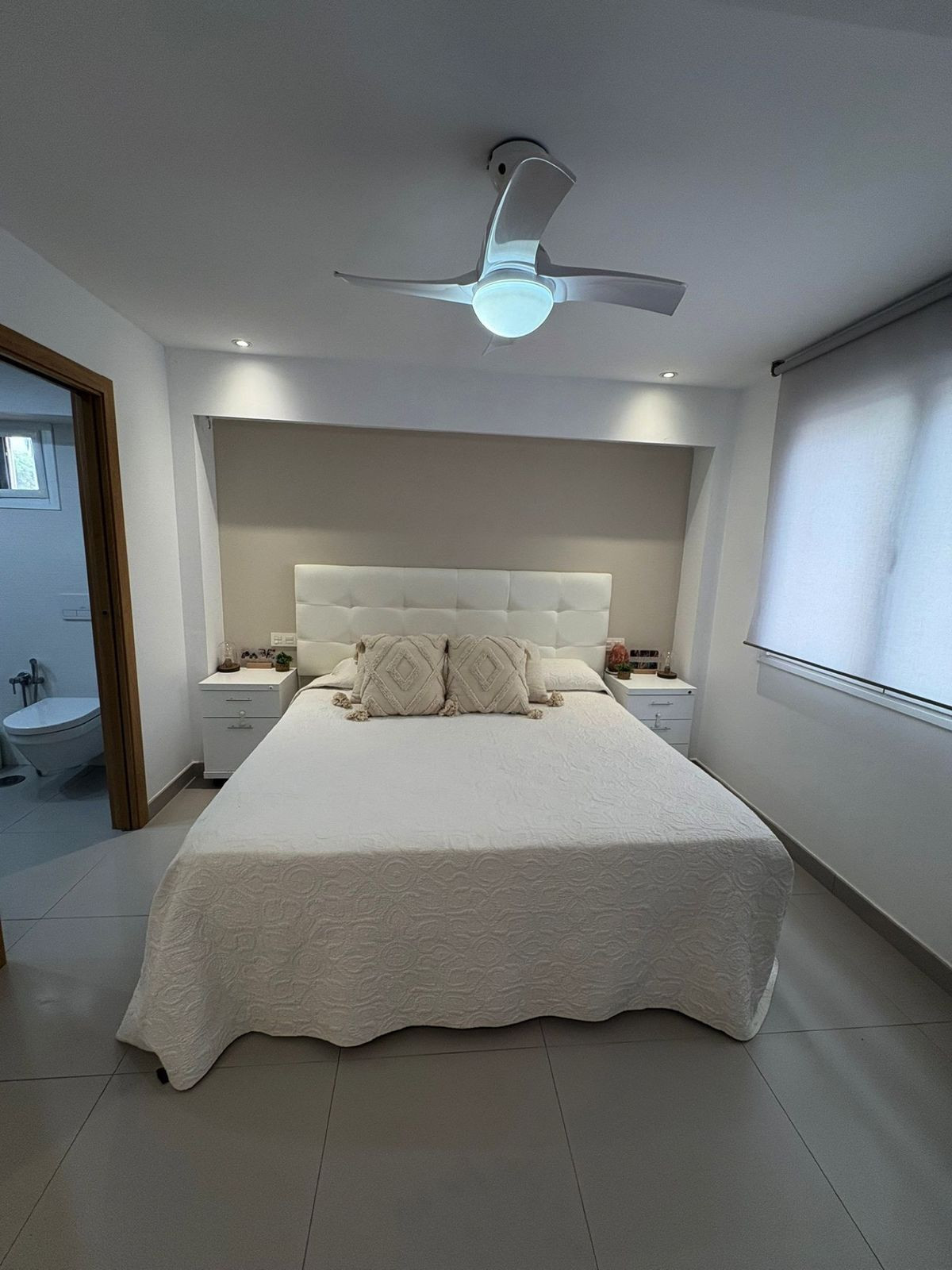 2 Bed Apartment for sale in Marbella Costa Del Sol, Málaga, Spain