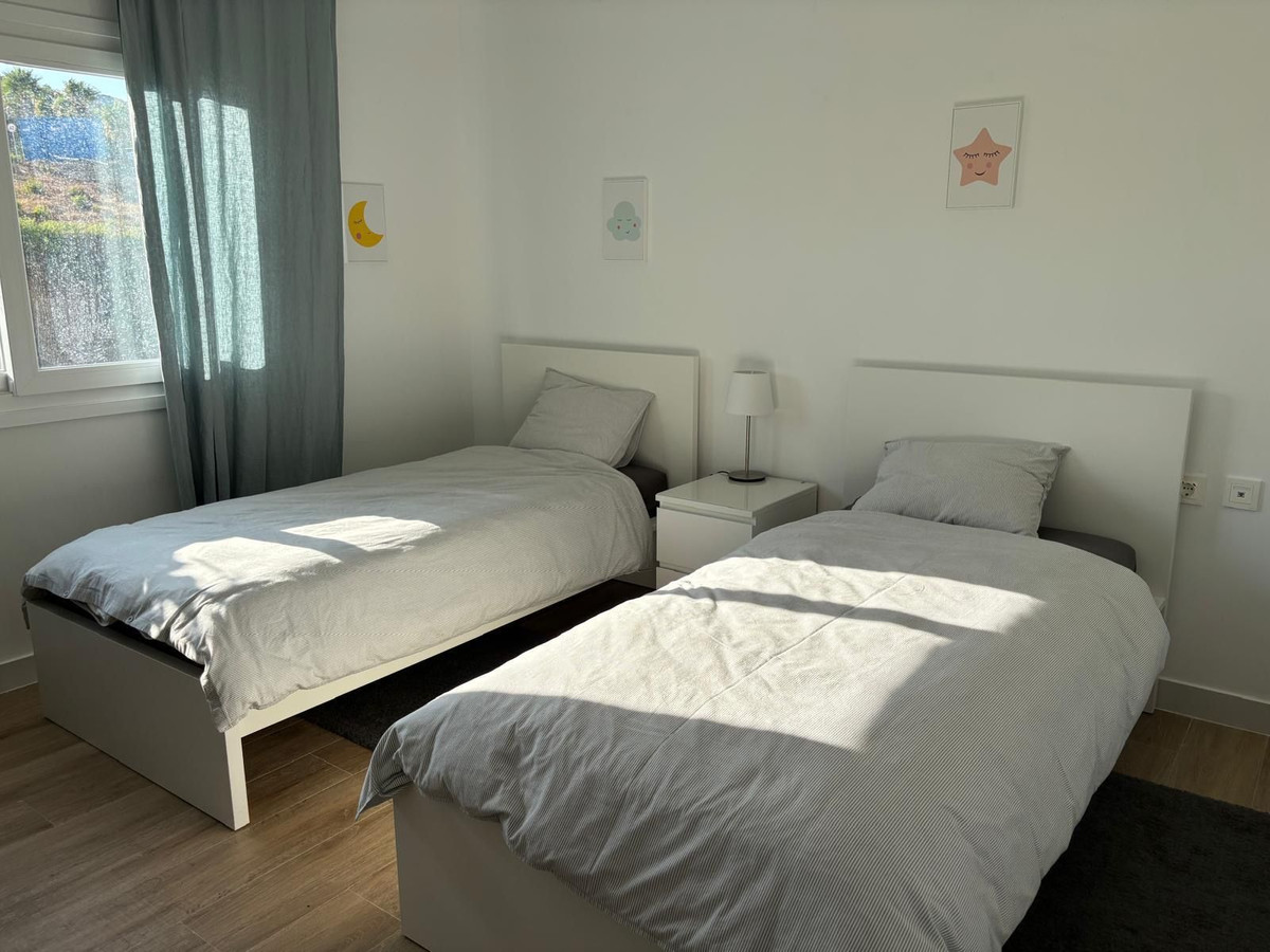 2 Bed Apartment for sale in Casares Costa Del Sol, Málaga, Spain