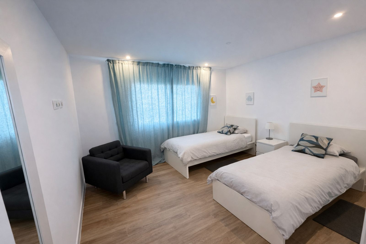 2 Bed Apartment for sale in Casares Costa Del Sol, Málaga, Spain