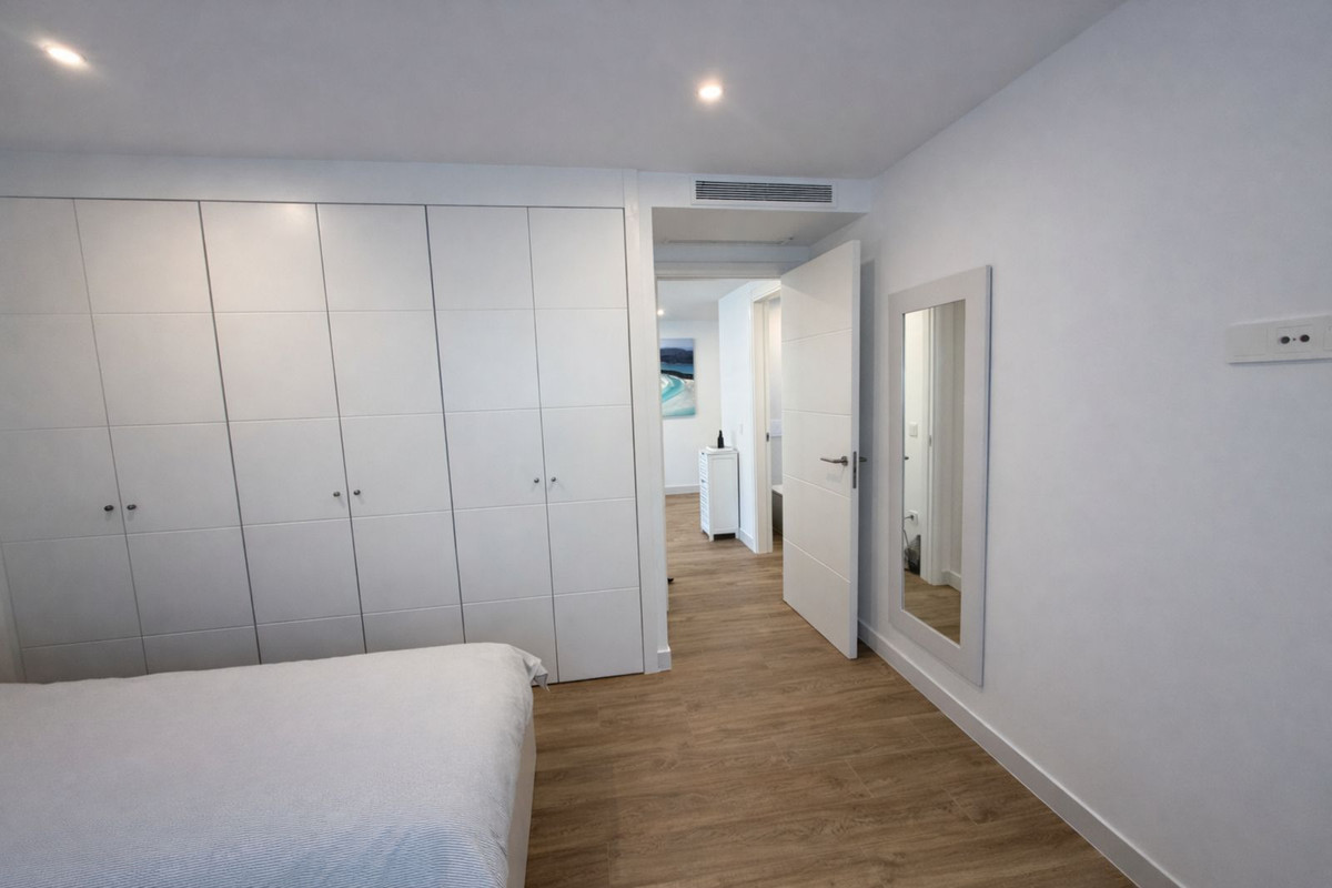 2 Bed Apartment for sale in Casares Costa Del Sol, Málaga, Spain