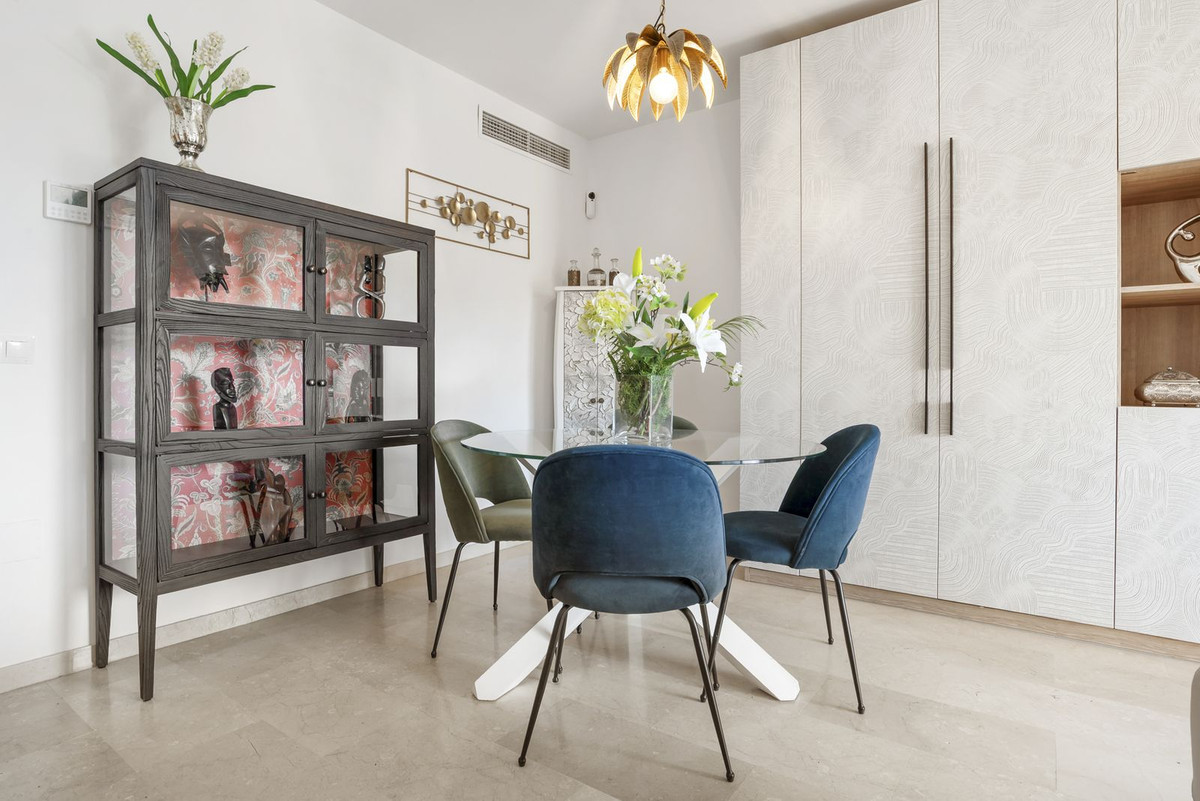 Se vende Apartamento Planta Media de 2 dormitorios en Costa Del Sol, Málaga, España