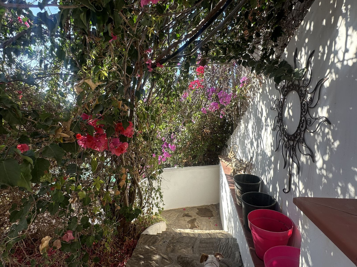 Se vende Villa - Chalet de 4 dormitorios en Costa Del Sol East, Málaga, España