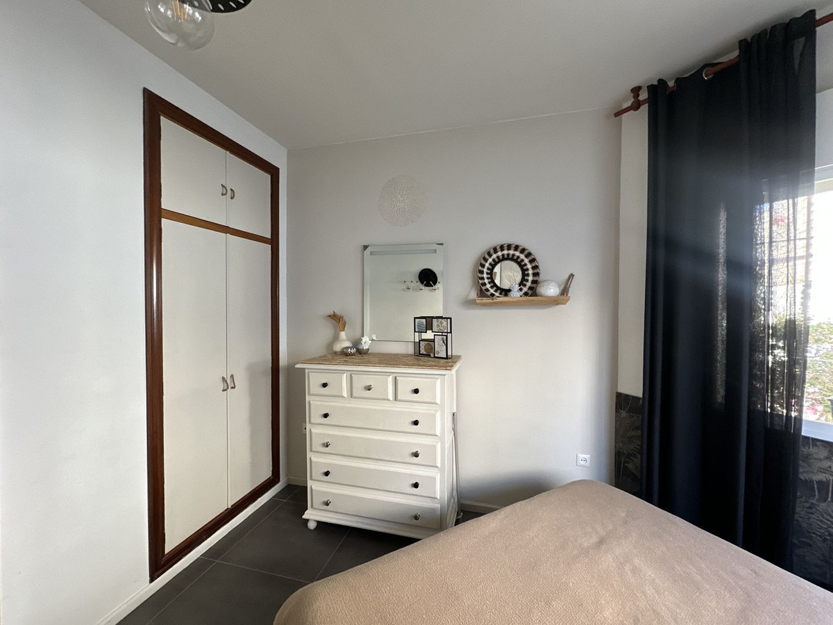 Se vende Villa - Chalet de 4 dormitorios en Costa Del Sol East, Málaga, España