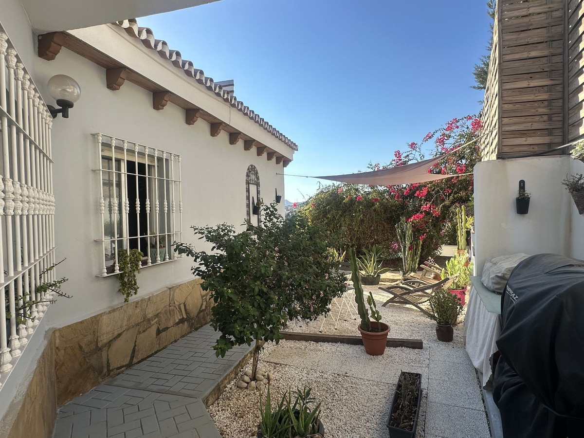 Se vende Villa - Chalet de 4 dormitorios en Costa Del Sol East, Málaga, España