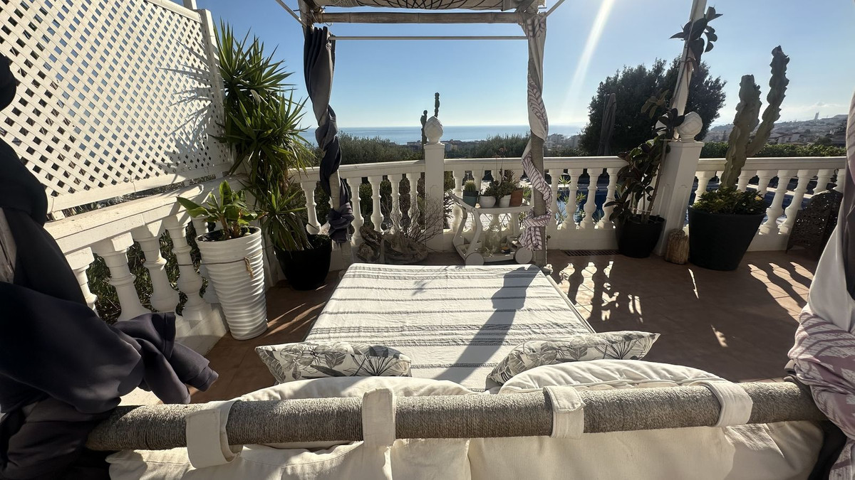 Se vende Villa - Chalet de 4 dormitorios en Costa Del Sol East, Málaga, España