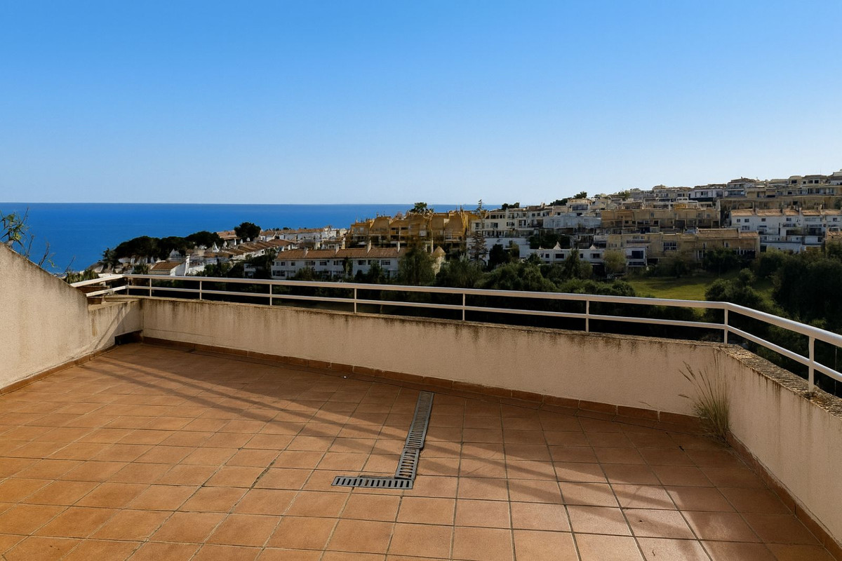 4 Bed Townhouse for sale in Rincón De La Victoria Costa Del Sol East, Málaga, Spain