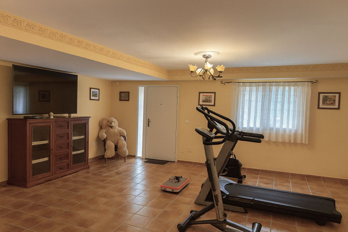 4 Bed Townhouse for sale in Rincón De La Victoria Costa Del Sol East, Málaga, Spain