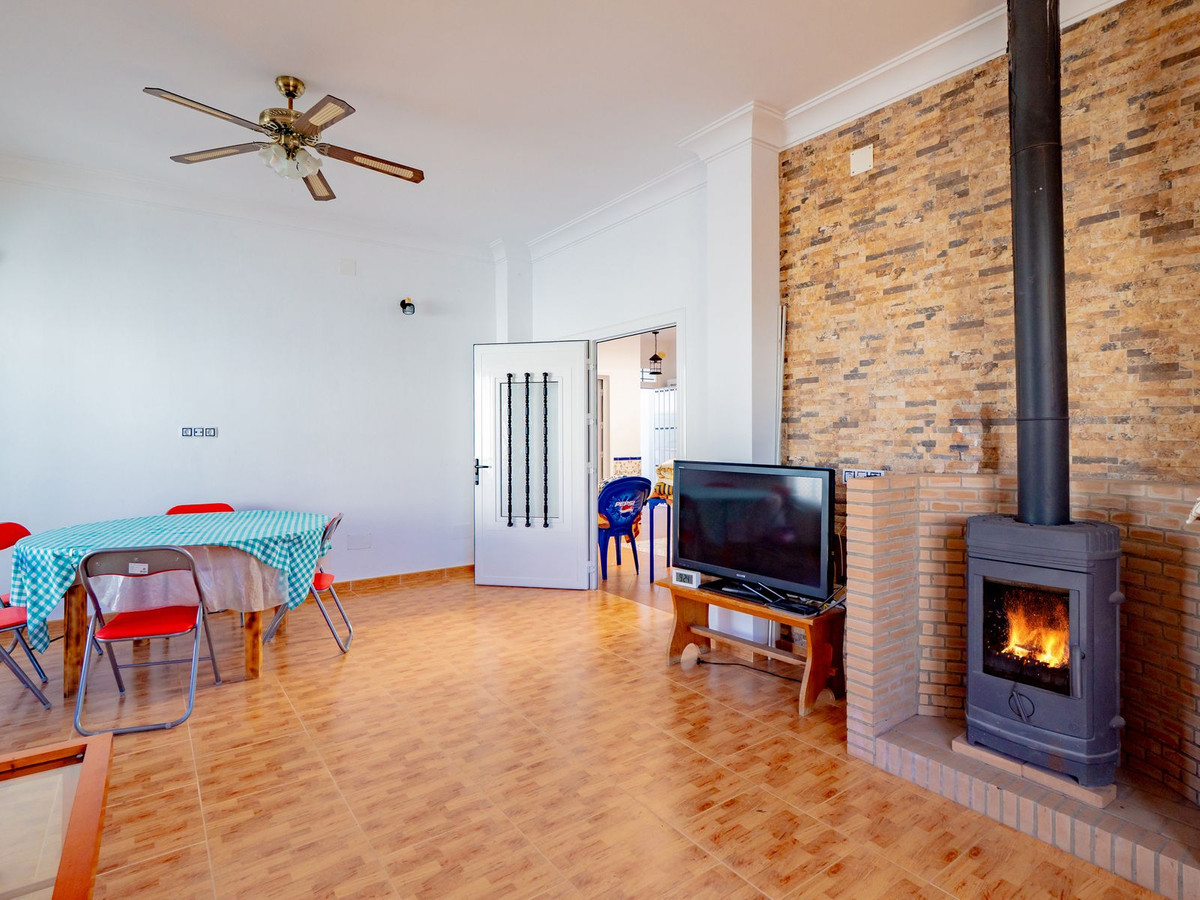 Se vende Villa - Chalet de 4 dormitorios en Málaga, Málaga, España