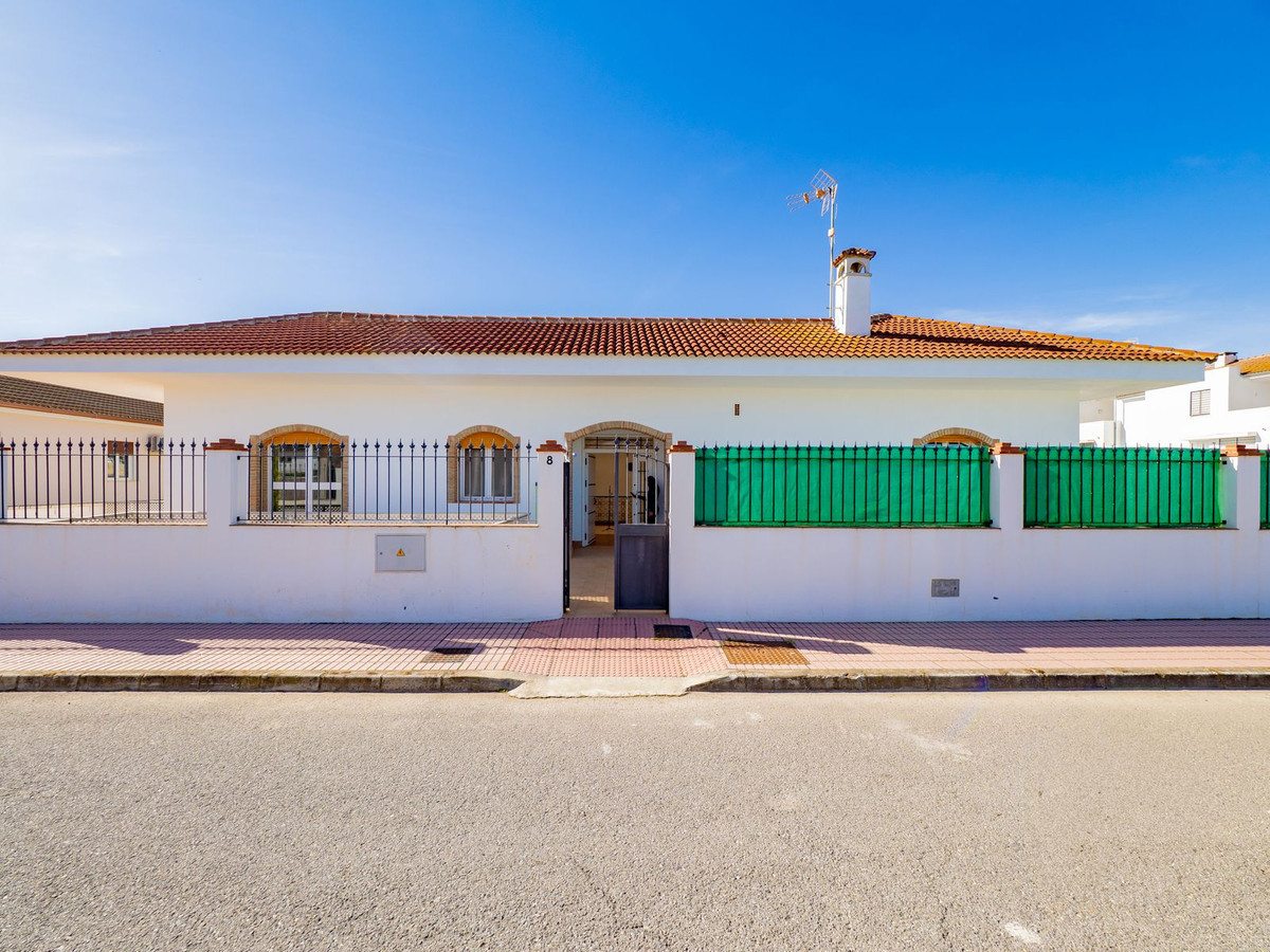 Se vende Villa - Chalet de 4 dormitorios en Málaga, Málaga, España