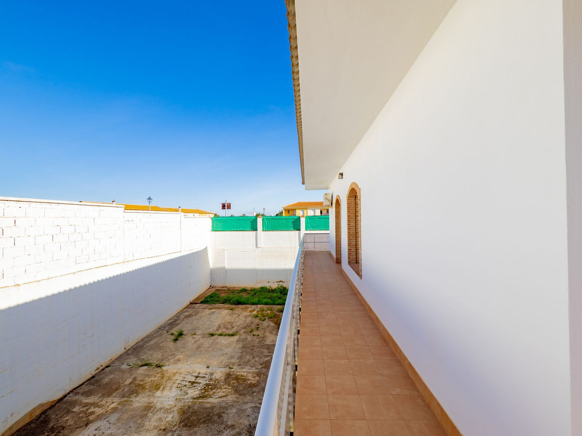 Se vende Villa - Chalet de 4 dormitorios en Málaga, Málaga, España