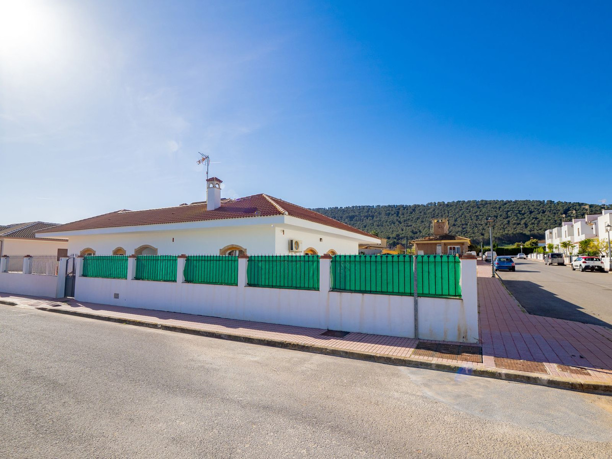 Se vende Villa - Chalet de 4 dormitorios en Málaga, Málaga, España