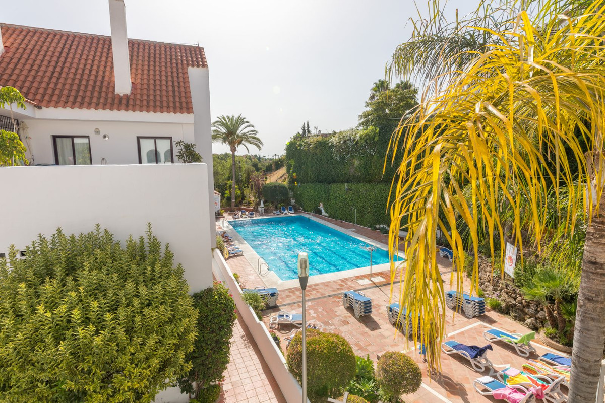 Se vende Apartamento Planta Media de 2 dormitorios en Costa Del Sol, Málaga, España